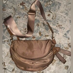 Crossbody Bag w/ double zippers